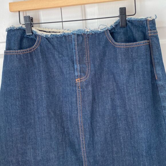 J. Crew Women’s 10P Denim Jean Long Pencil Skirt Double Slit Frayed Waist Button - Picture 2 of 6